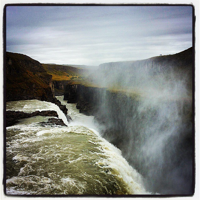 Gullfoss, acqua e fumo