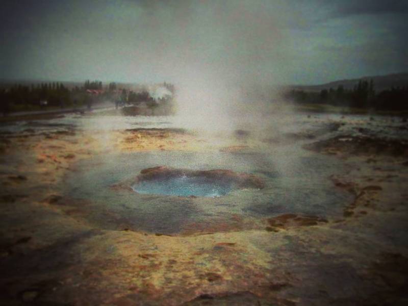 Amico geyser