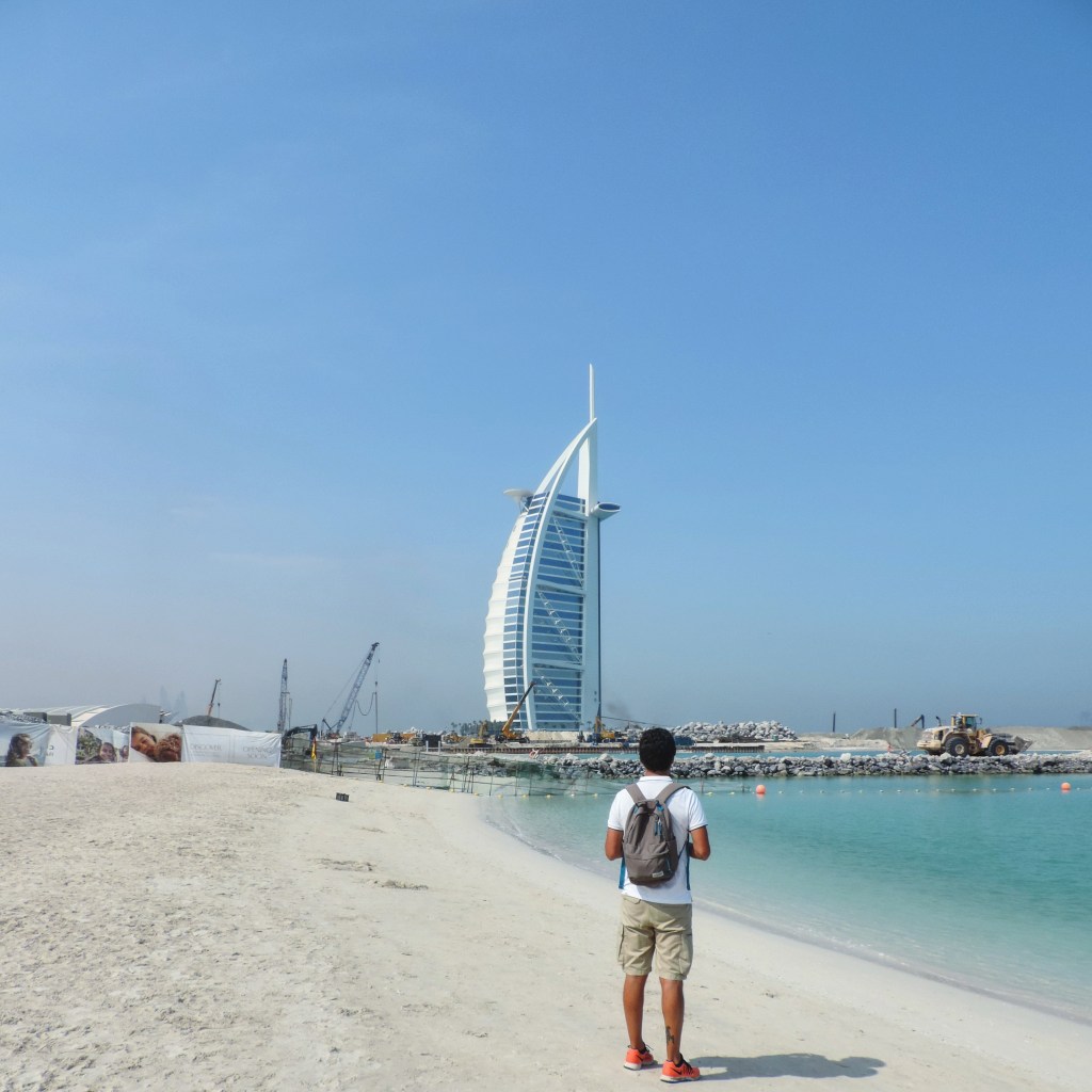 Una vela e un&nbsp;trattore