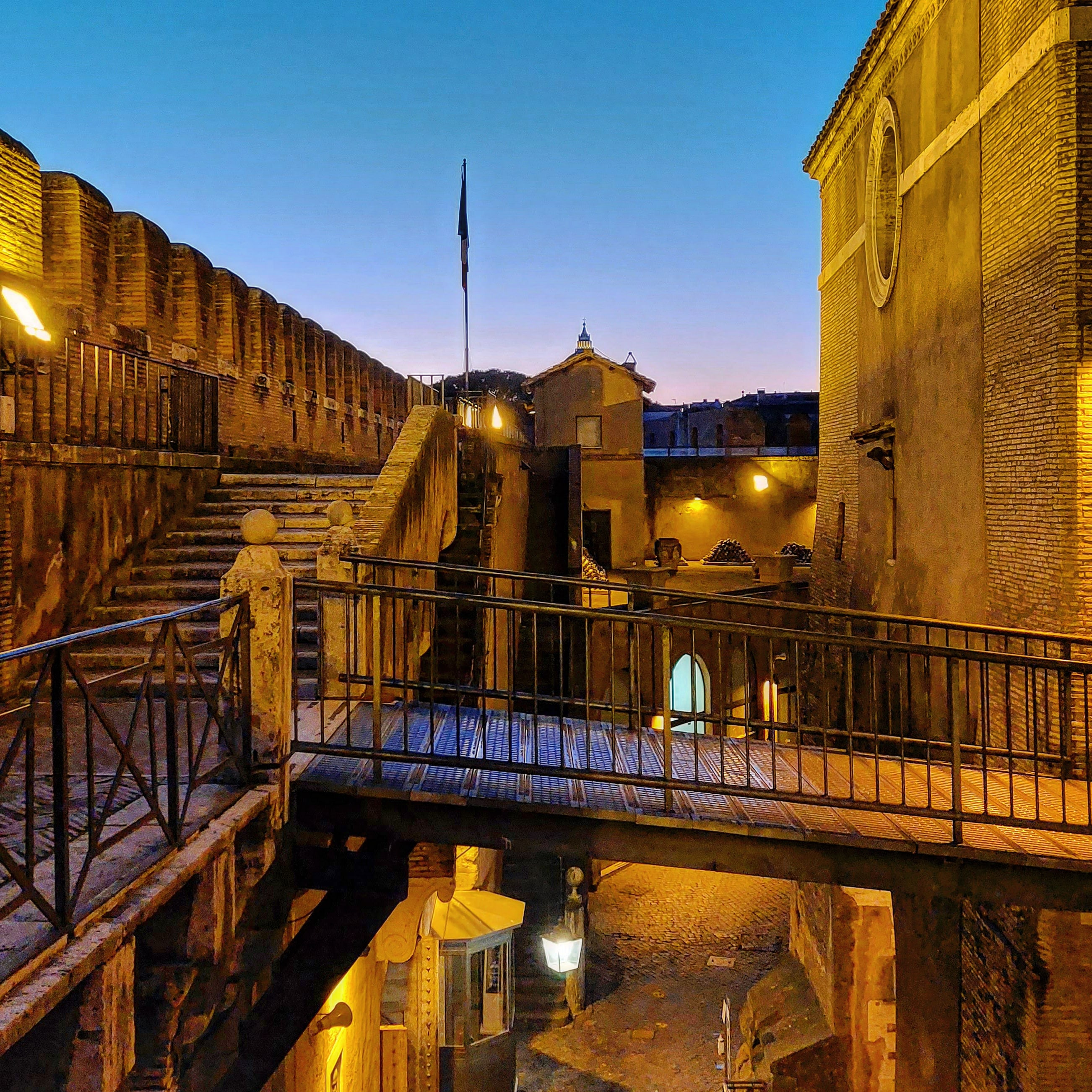 L’alto castello